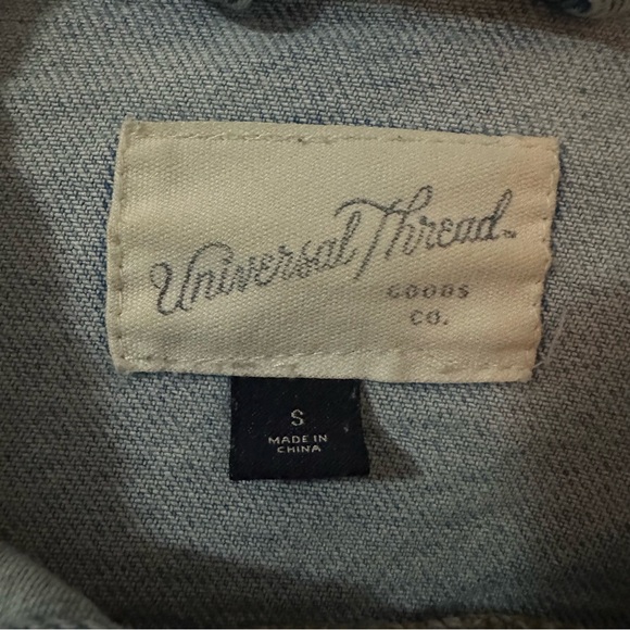 Universal Thread Jean Jacket - Picture 2 of 2